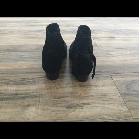 Torrid Black boots with bow detail - Picture 2 of 3